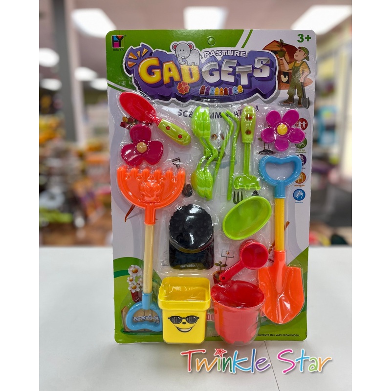 Toy Gadgets Garden Set on Card FTOY2024066