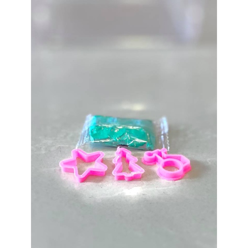 Party Toy Playdoh w/Cutters FTS19416