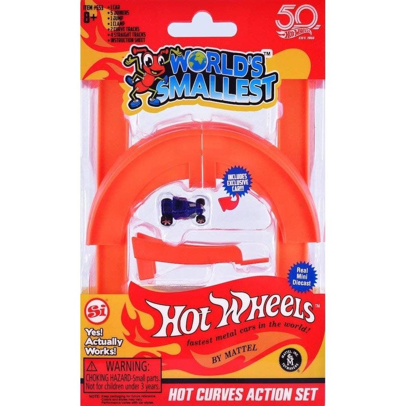 World’s Smallest Hot Wheels Hot Curves Action Set – Includes 1 Car