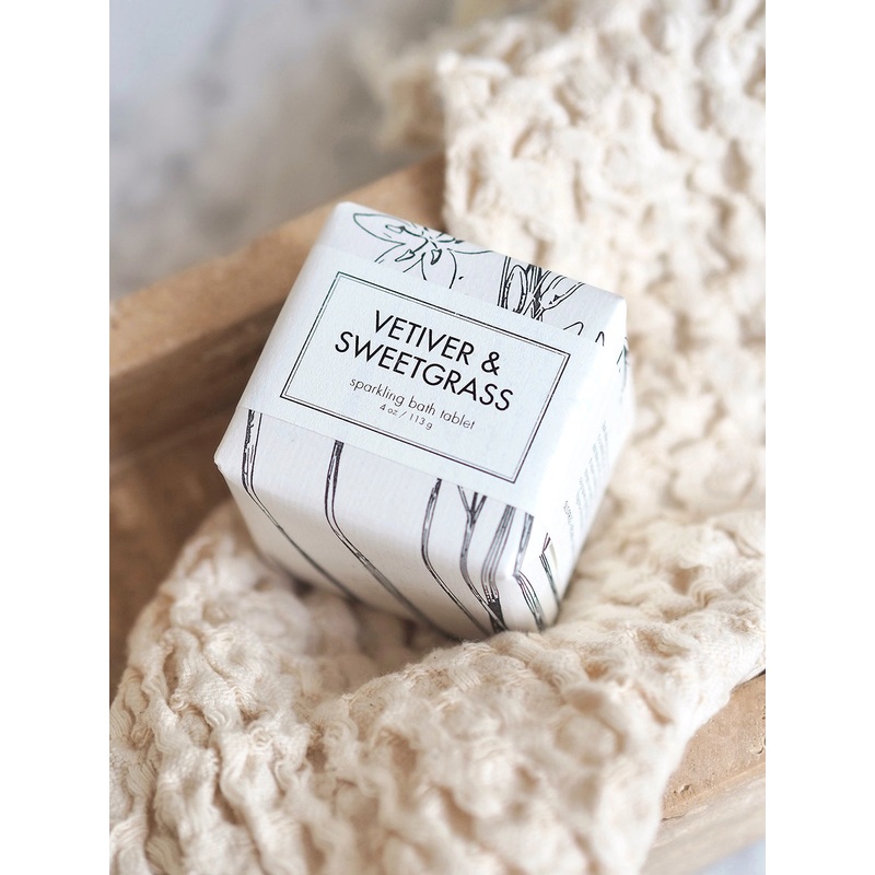 Vetiver & Sweetgrass Sparkling Bath Bomb
