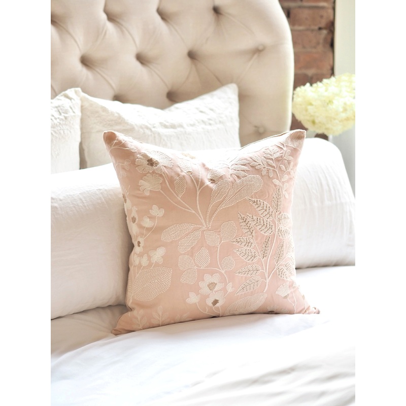 Isabella Pillow | 22×22