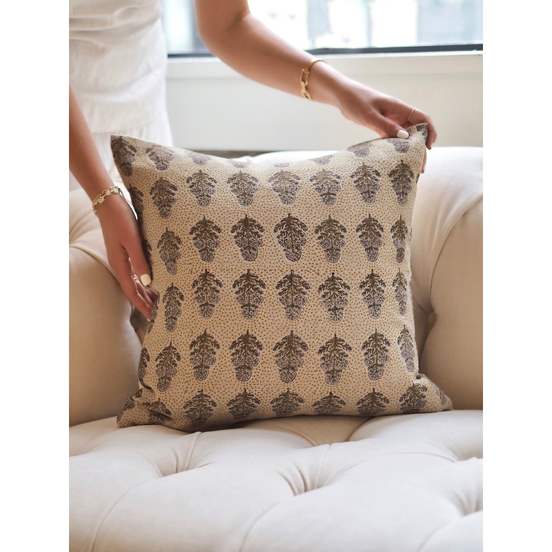 Poppy Mustard Pillow | 18×18