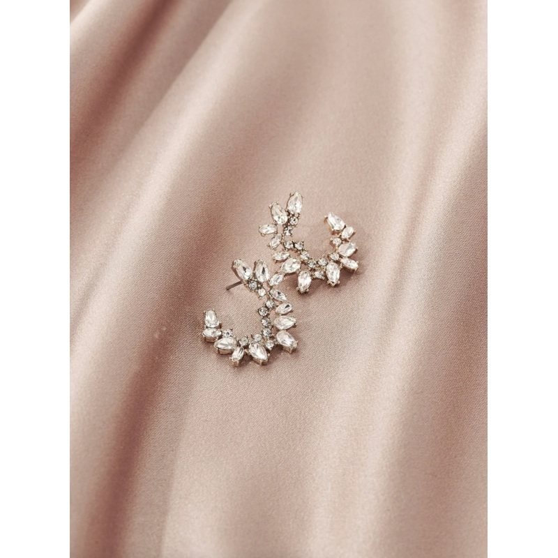 Lupe Crescent Studs