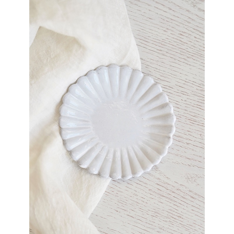 Marguerite Saucer for Tea Cup