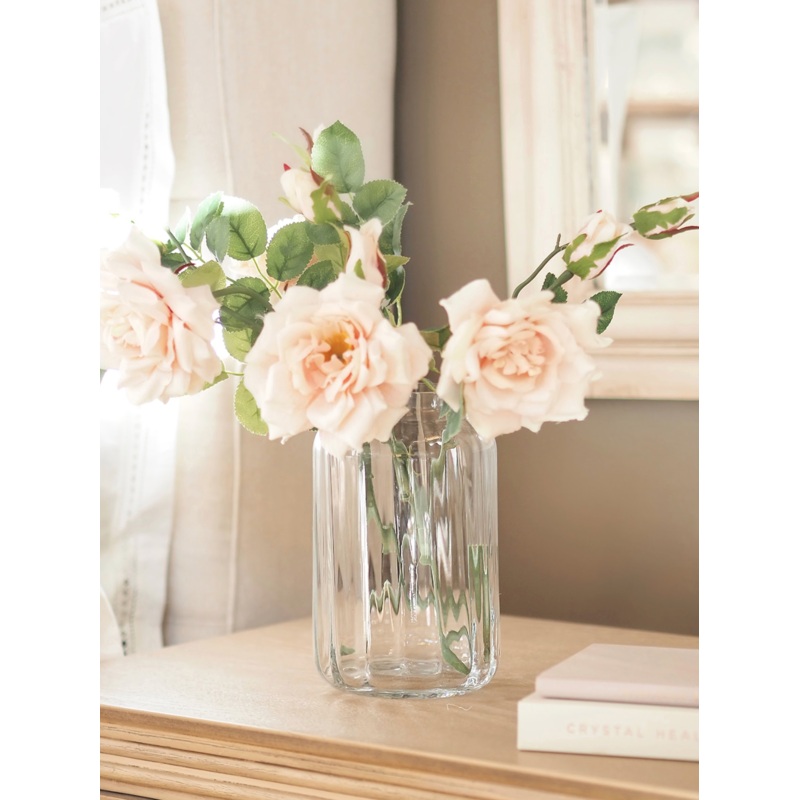 Alina Vase