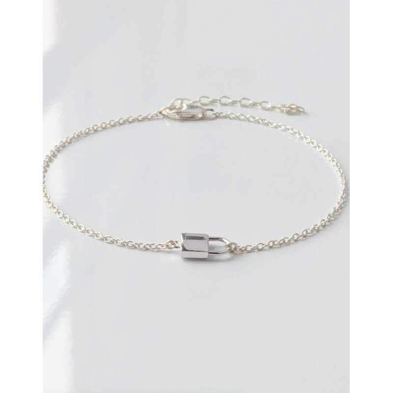 Bella Lock Bracelet