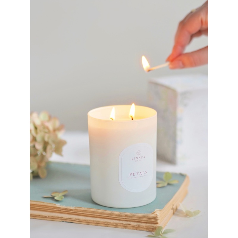 Petals 2 Wick Candle