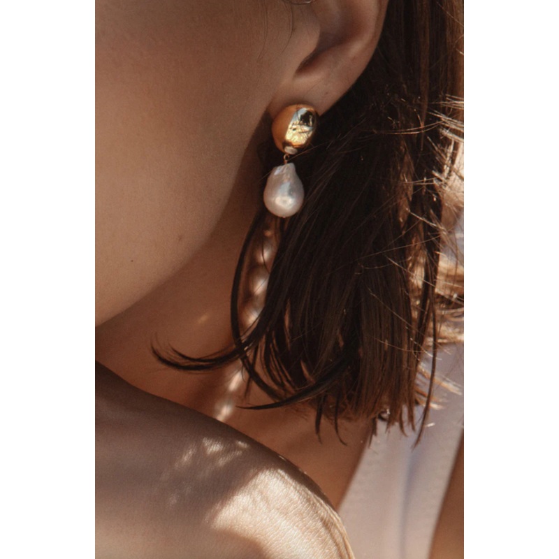 Rosette Pearl Earrings