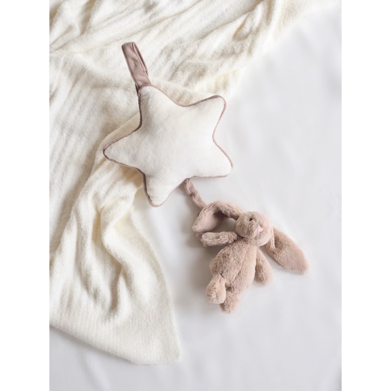 Jellycat Bashful Beige Bunny Musical Pull