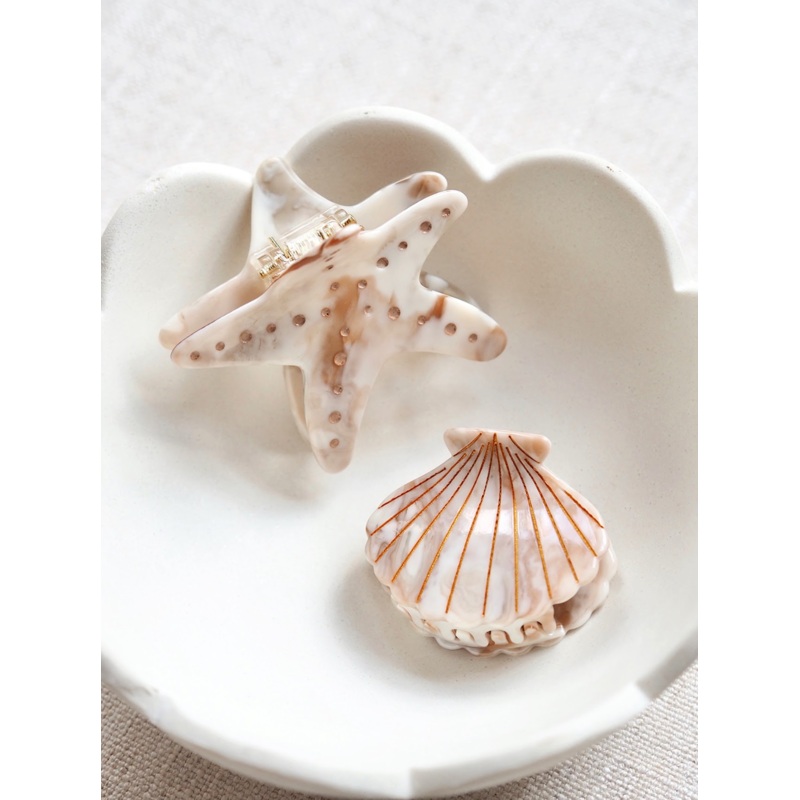 Blonde Seaside Claw Clips