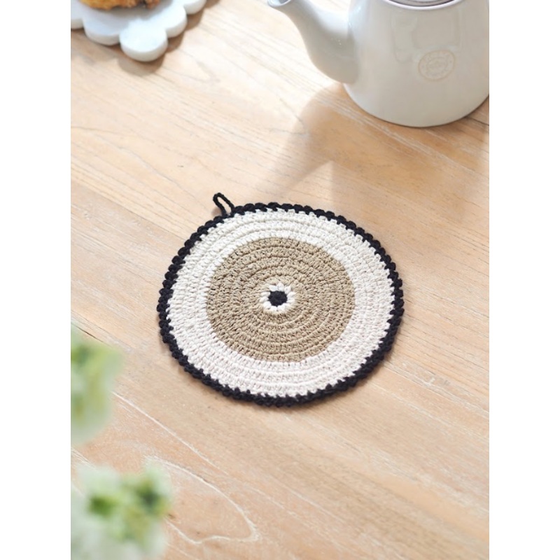 Sand & White Round Crocheted Pot Holder