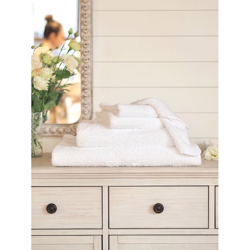 Avalon Abyss Superpile | White