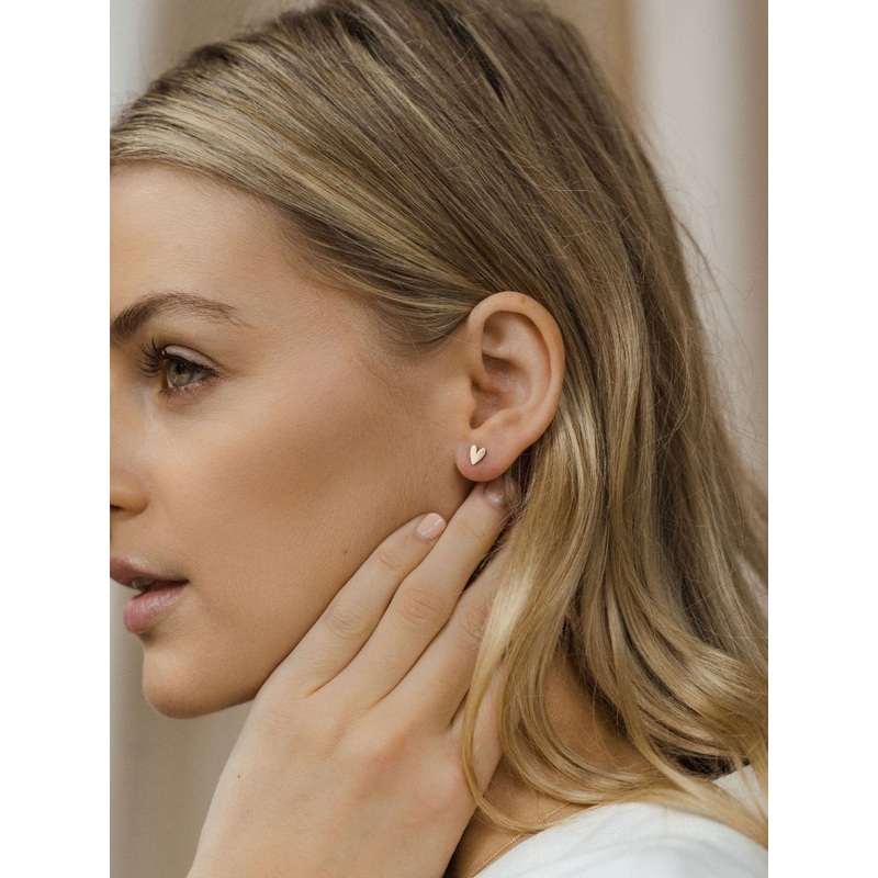 Everyday Lovely Heart Studs | Large