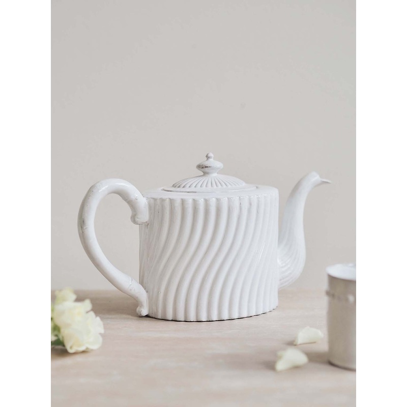 Peggy Teapot