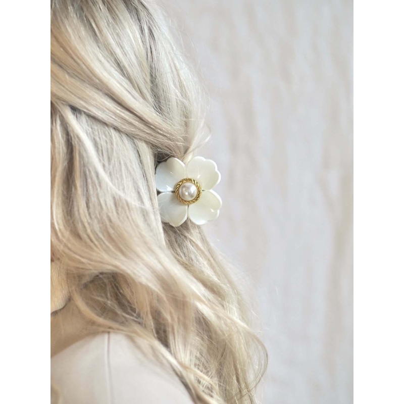 White Flower with Pearl Claw Clip