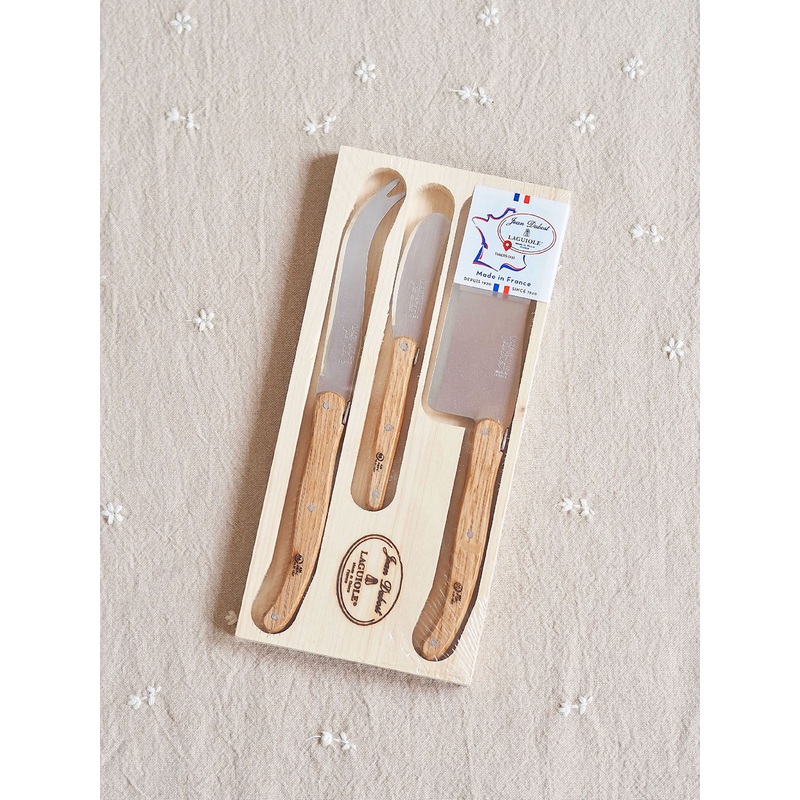 Laguiole Oak Cheese Set