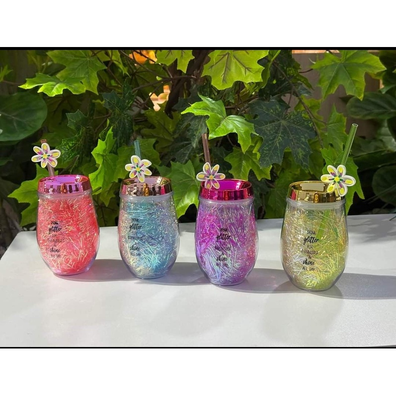 Glittery Confetti Filled Sipper