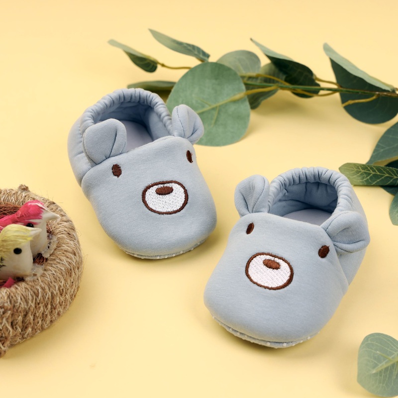 Kicks & Crawl- Blue Bear Elastic Booties