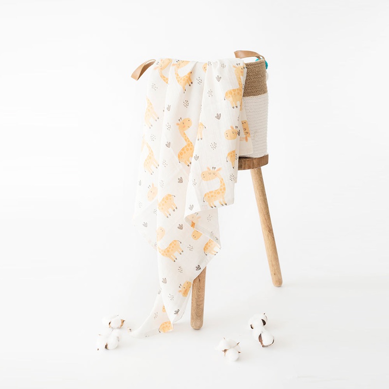 Baby Giraffe – Organic Luxury Swaddle