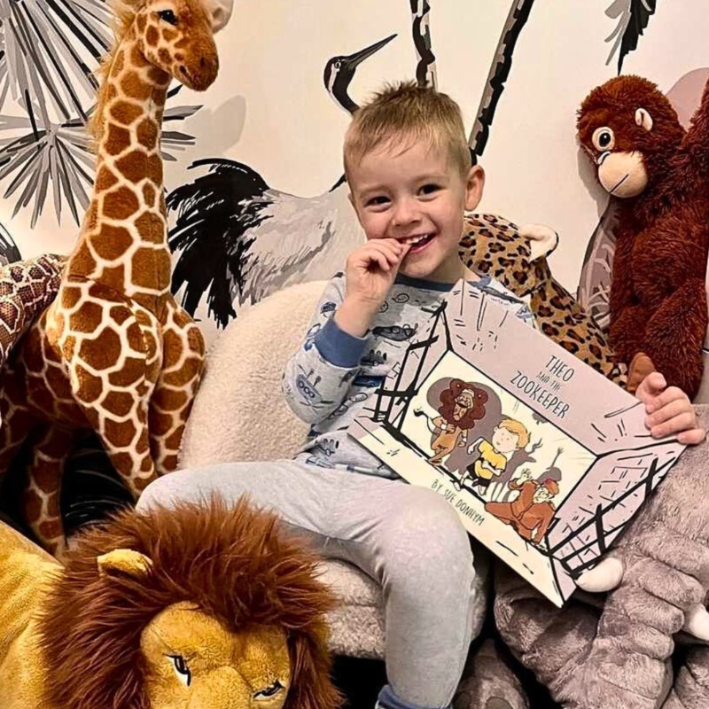 Personalised Storybook –  The ZooKeeper; Should Animals Be Kept In A Zoo?