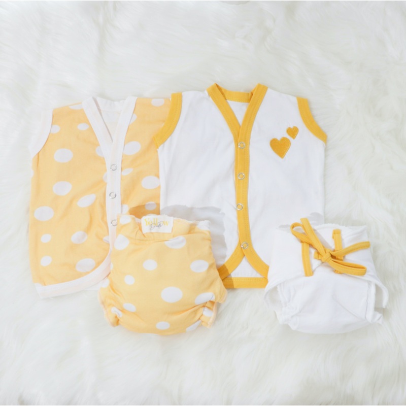 Cute Polka – Everyday Essentials Nappy & Vest (Set of 4)