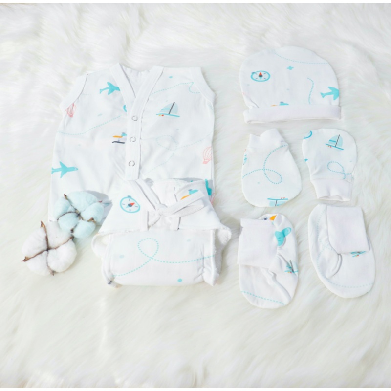 Lil Travellers – Newborn Everyday Essentials