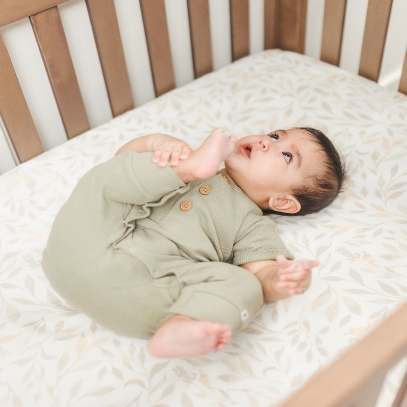Crane Baby Crib Sheet Multicolor Leaf Willow Collection – Multicolor