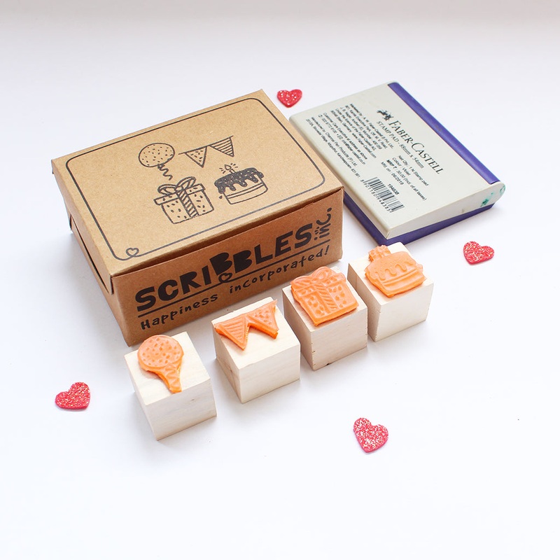 Mini Rubber stamps on a Wooden Mount – Bunting Balloon Gift Cake – Set of 4