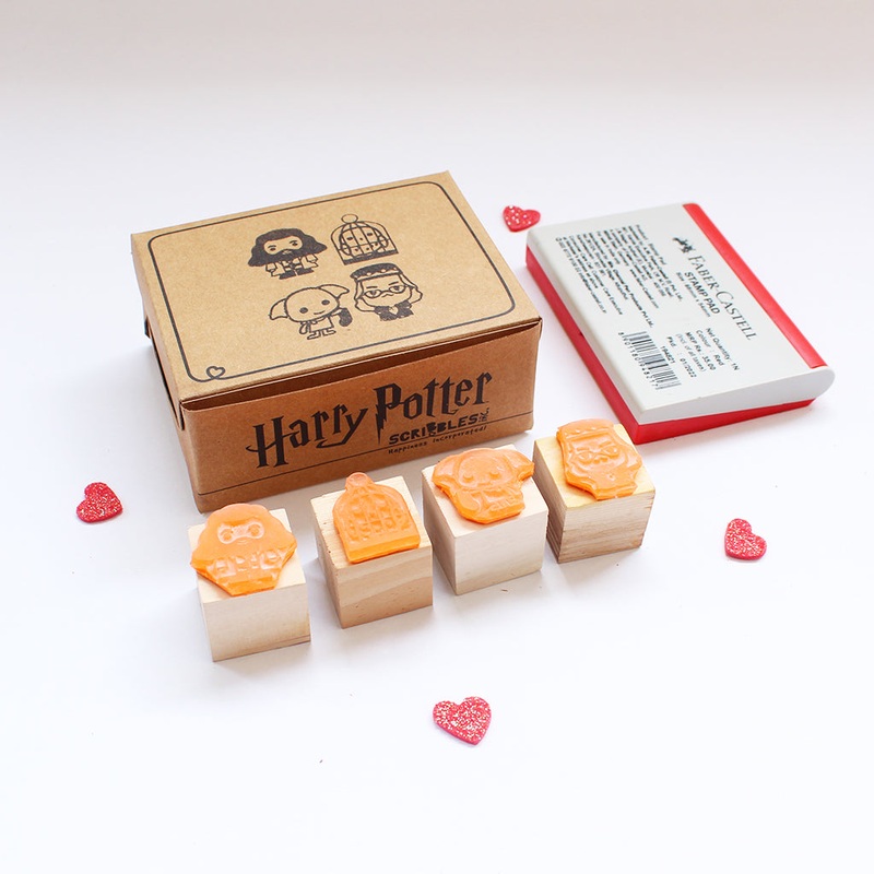 Official Harry Potter Mini Rubber stamps on a Wooden Mount – Hedwig Dobby Dumbledore Hagrid – Set of 4
