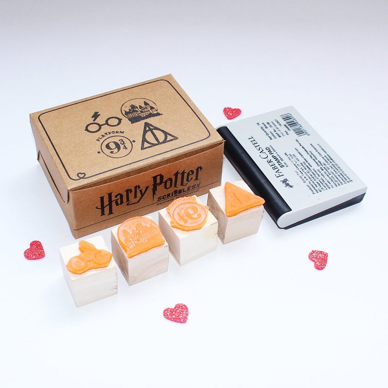 Official Harry Potter Mini Rubber stamps on a Wooden Mount – Hogwarts Deathly HPSymb Plat 9 3/4 – Set of 4